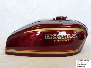 Honda CB400 in R-6CS special candy antares red RH-Lacke Lackiererei Motorradlackierung 06-2416